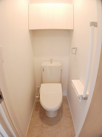 ドエル　Ｆ・Ｔ・Ｋ　Ｖ番館のトイレ|落ち着いたトイレです