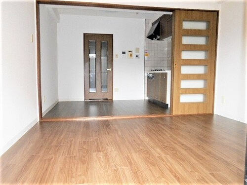 ライオンズマンション海田堀川町のその他|洋室・ダイニング・キッチン　※2021年7月撮影