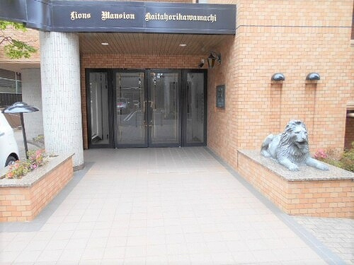 ライオンズマンション海田堀川町のエントランス|アプローチ　※2021年5月撮影