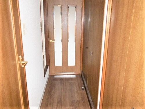 ライオンズマンション海田堀川町のその他|廊下（キッチン方向）　※2021年7月撮影
