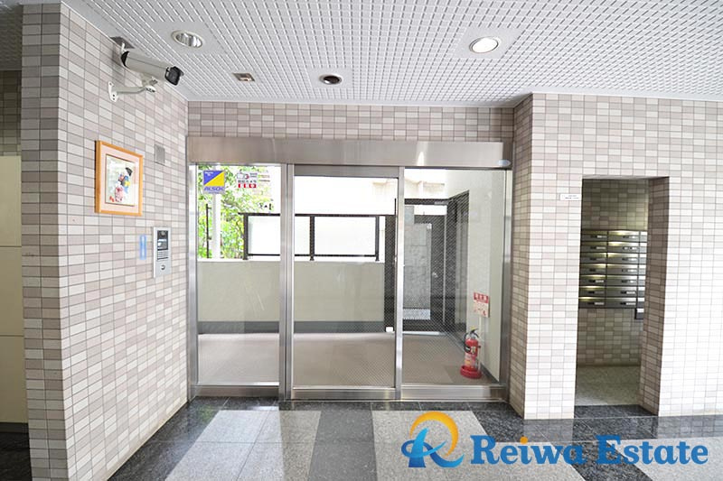 プレール湘南辻堂ステーションタワーのエントランス