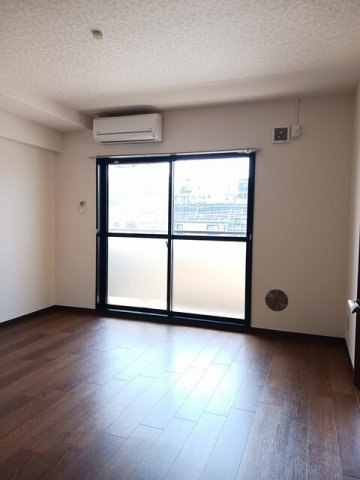 ルミエール伴丈木の居間・リビング|使いやすいリビングです