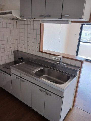 ルミエール伴丈木のキッチン|使いやすいキッチンです