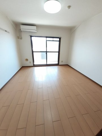 カーサ・デ・ナカスジの内装|過ごしやすい室内です