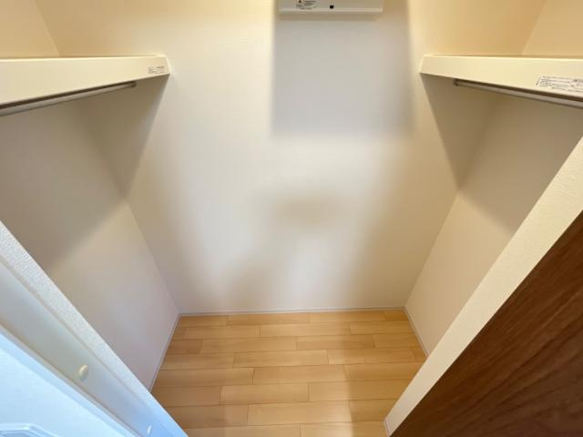 コンフォルト西風の収納|ウォークインクローゼット