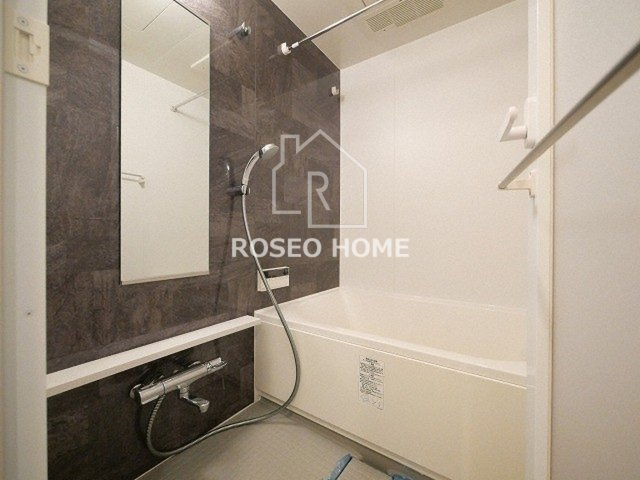 ザ・パークハビオ天満橋の浴室