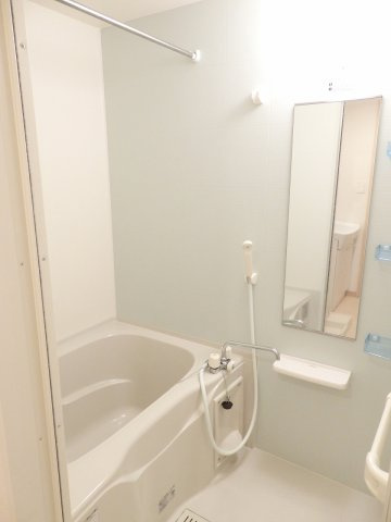 ベルエクセレントの浴室|日々の疲れを癒すお風呂付です