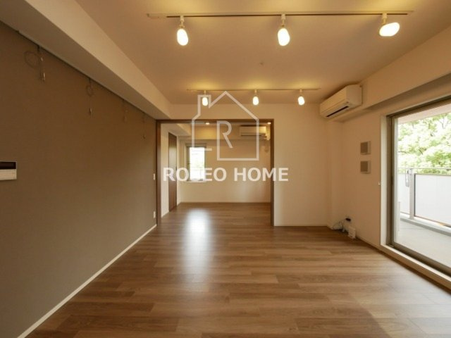 ザ・パークハビオ天満橋の居間・リビング