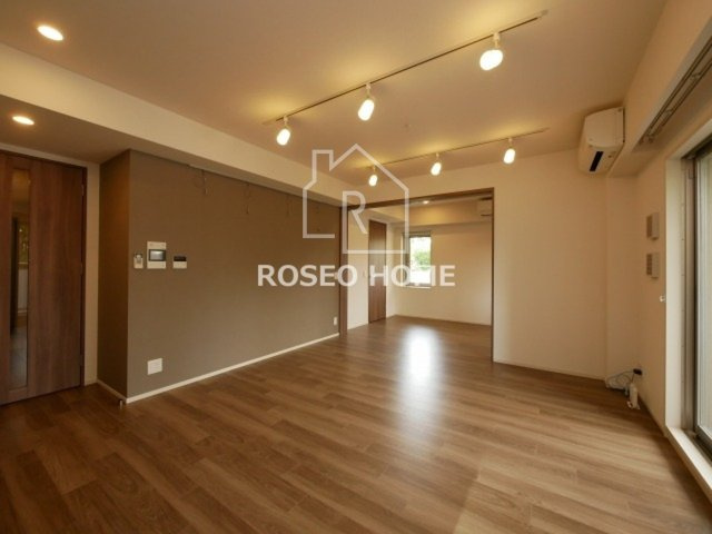 ザ・パークハビオ天満橋の居間・リビング