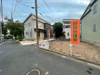 【前面道路含む現地写真】 | 新築戸建/小岩第2期1区画 | 陽当たり良好の角地物件でございます