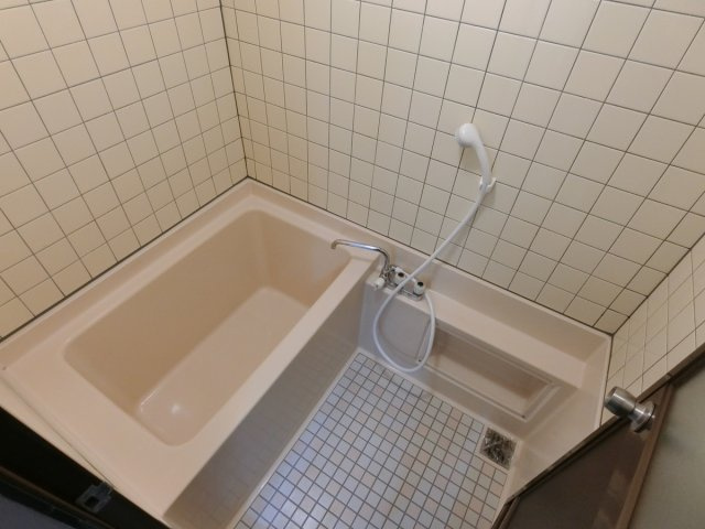 【浴室】 | 裾野市金沢 売一棟マンション ES05717 | 裾野市金沢　浴室一例
