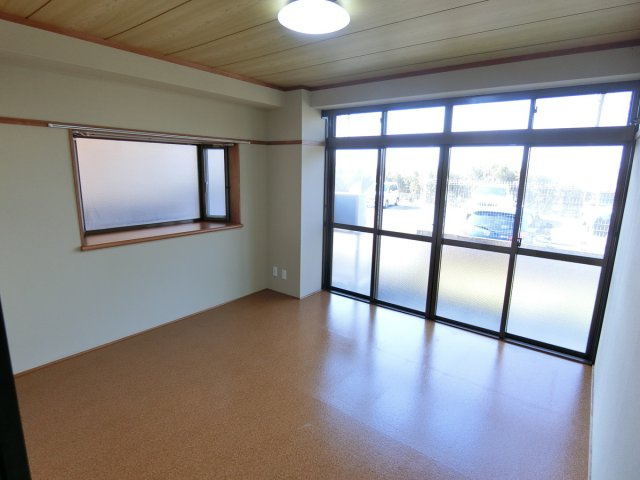【洋室】 | 裾野市金沢 売一棟マンション ES05717 | 裾野市金沢　洋室一例