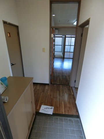 【玄関】 | 裾野市金沢 売一棟マンション ES05717 | 裾野市金沢　玄関一例