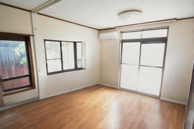 【洋室】 | 錦江台1丁目中古戸建て・事務所付き | 洋室6帖（※家具等はAIで消しています。）