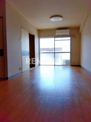 メゾン・シャン・ビラージの居間・リビング
