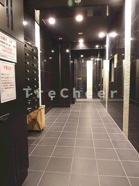 リヴシティ西川口弐番館のエントランス