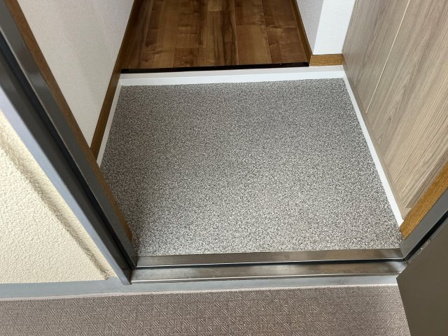 プラチナコート青山の玄関