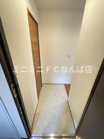 TRICERA Courtの玄関