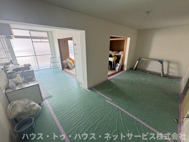 ハイム三栄の居間・リビング