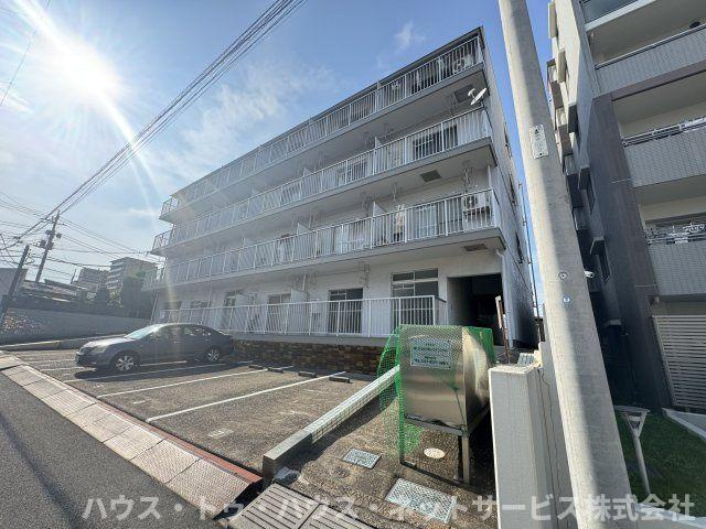 ハイム三栄の外観