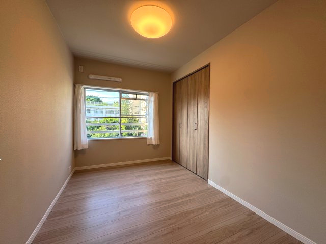 パーク・ハイム府中の洋室|洋室②(約５.０帖)