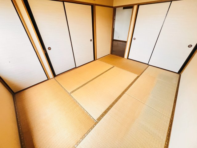 サンシャインハイツの和室