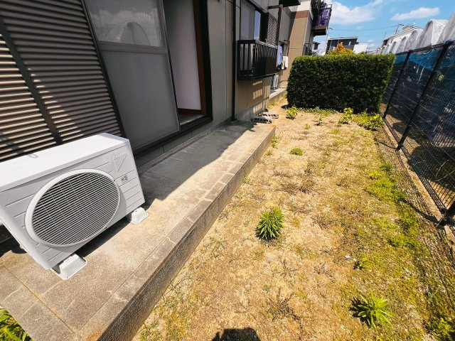 サンシャインハイツの庭