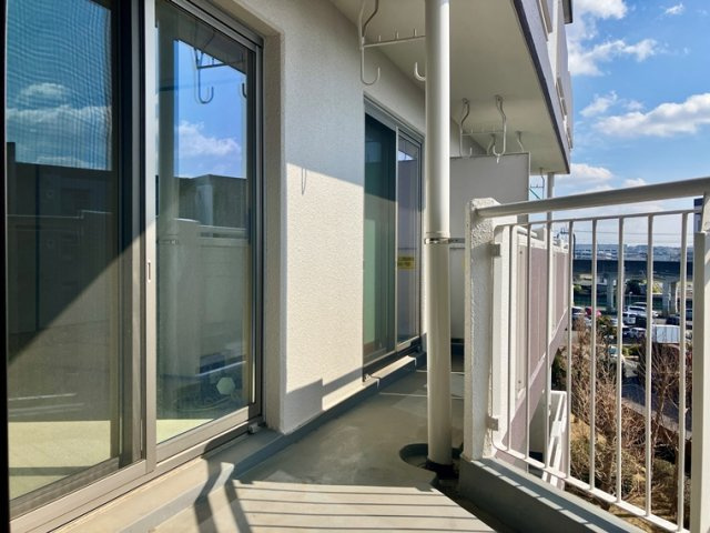 さつき住宅２５号棟のバルコニー