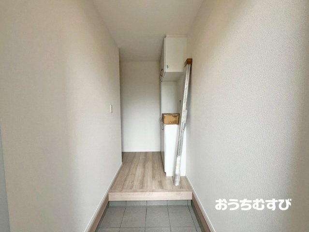 春日井市藤山台12期(全2棟)の玄関