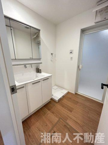 藤沢市大庭５１４２－２新築戸建の独立洗面台|独立洗面台で身支度をすべて済ませてしまいましょう