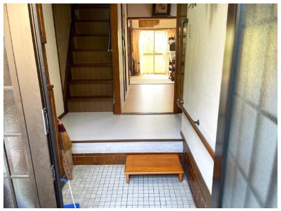 中古戸建　四條畷市南野2丁目（昭和43年築）の玄関