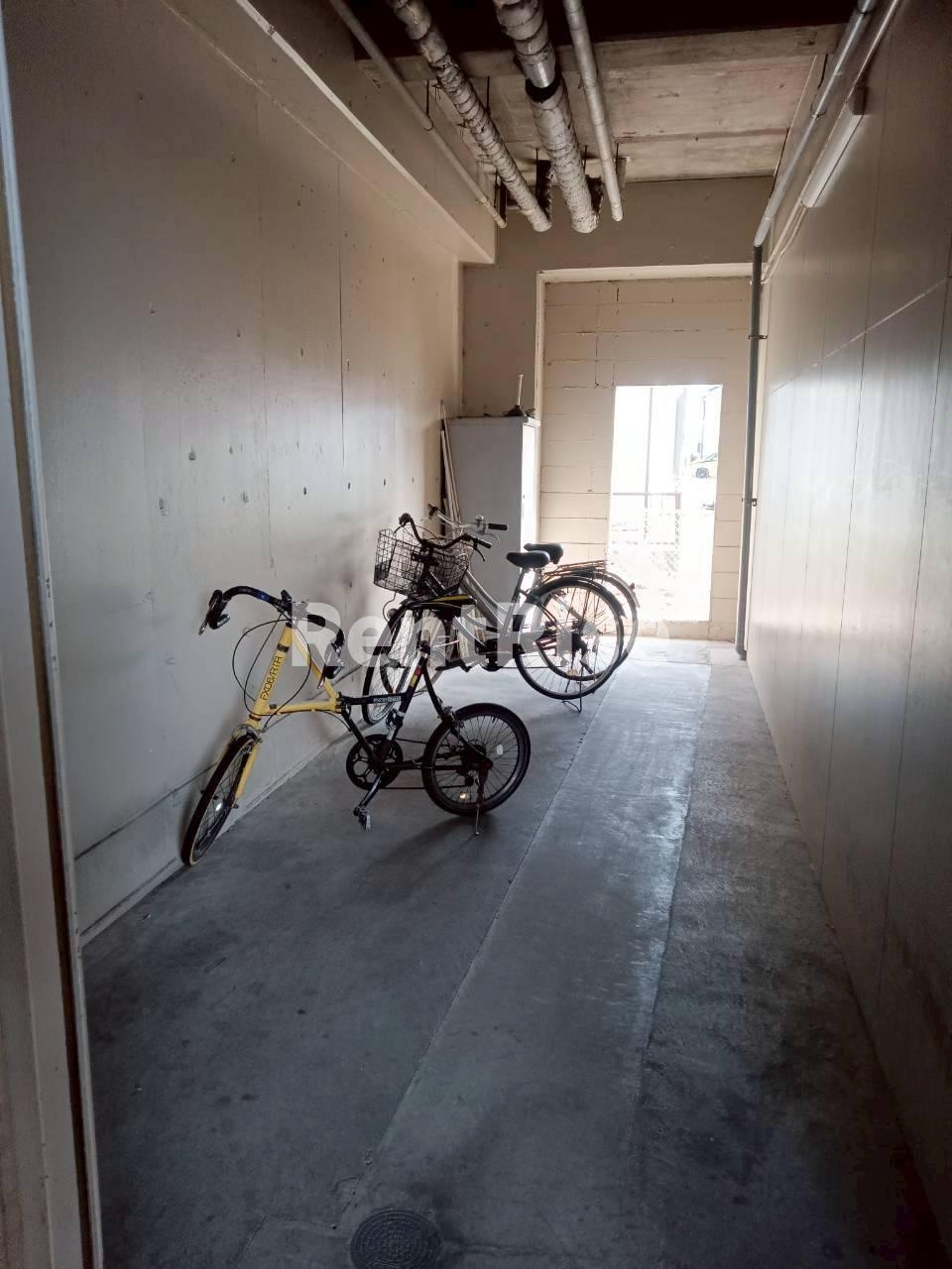 P.M小池の駐車場