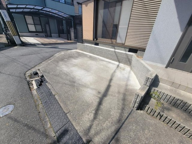 氷室台1丁目　中古一戸建ての前面道路含む現地写真|■物件内覧・資金計画相談・住宅ローン相談、リフォーム相談、お問合せ受付中■
※当日・翌日のご内覧、ご相談はお電話でのお問合せがスムーズです！