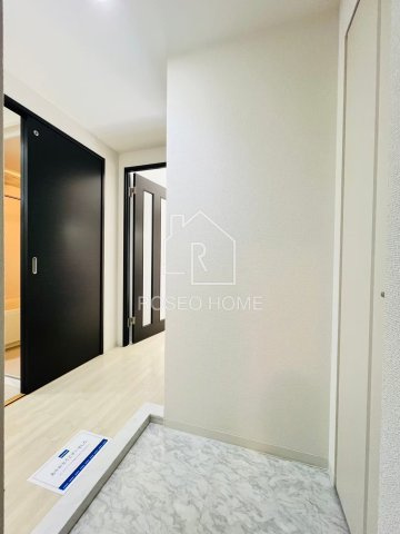 huit arbre上町台の玄関