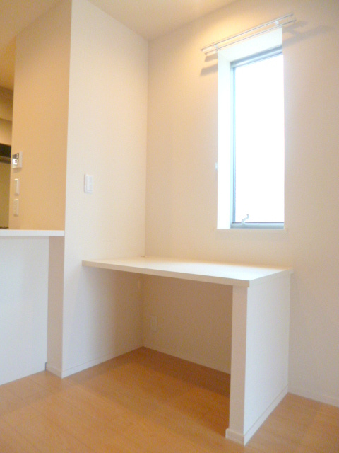 Ｐｕｅｏ明大前の設備|★便利な多機能机★