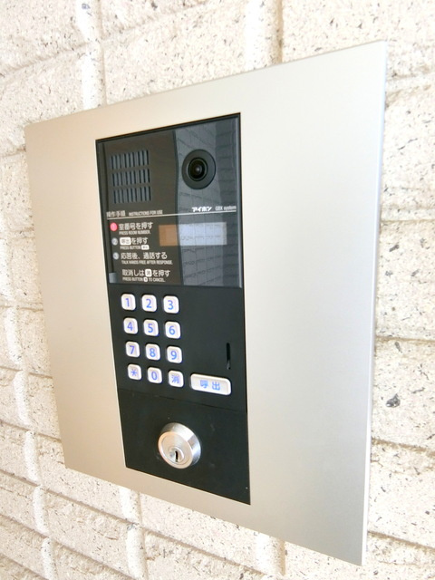 Ｐｕｅｏ明大前のセキュリティ|★モニター付きオートロック★