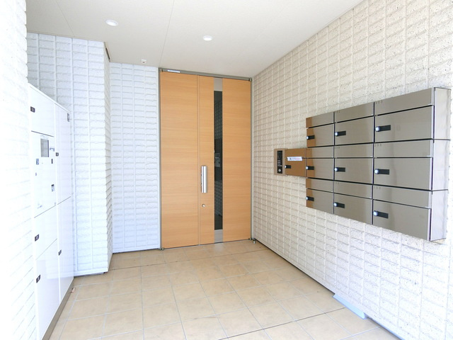 Ｐｕｅｏ明大前のロビー|★エントランス★