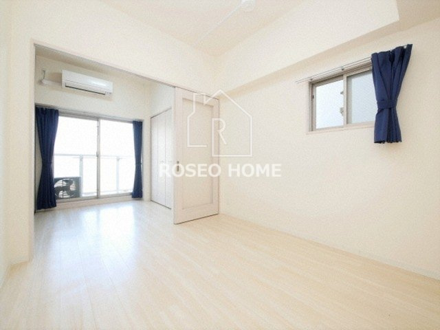 La CASA玉造の居間・リビング|同マンション別部屋：参考写真