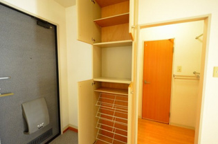 サニーテラス甲子園一番町の収納