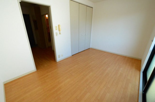 サニーテラス甲子園一番町の洋室