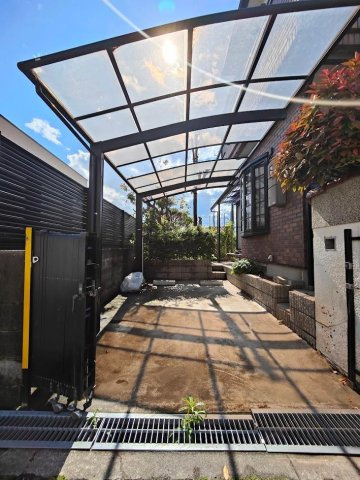 長尾東町2丁目　中古一戸建ての駐車場|■物件内覧・資金計画相談・住宅ローン相談、リフォーム相談、お問合せ受付中■
※当日・翌日のご内覧、ご相談はお電話でのお問合せがスムーズです！