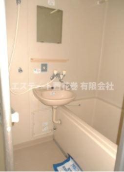 ブルージュの浴室