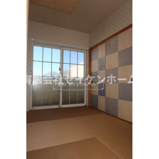 にっさい花みず木中古戸建の和室|柔らかい畳が心地よい和室