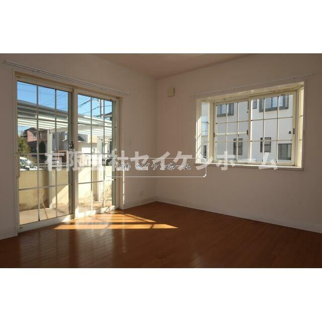 にっさい花みず木中古戸建の洋室|ゆったりした洋室です