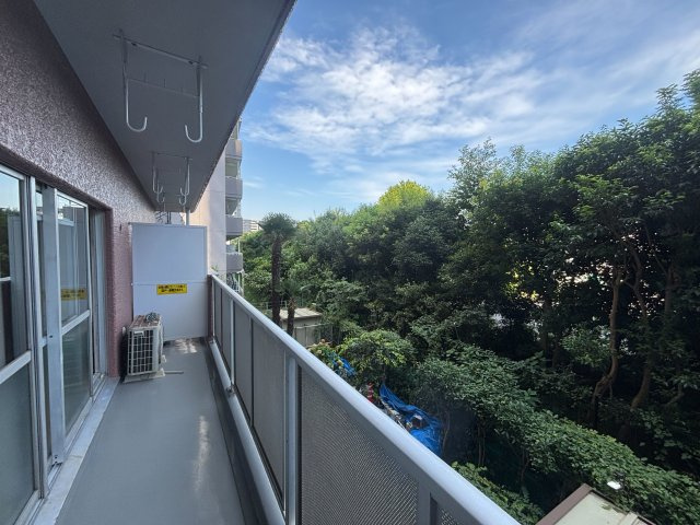 【バルコニー】