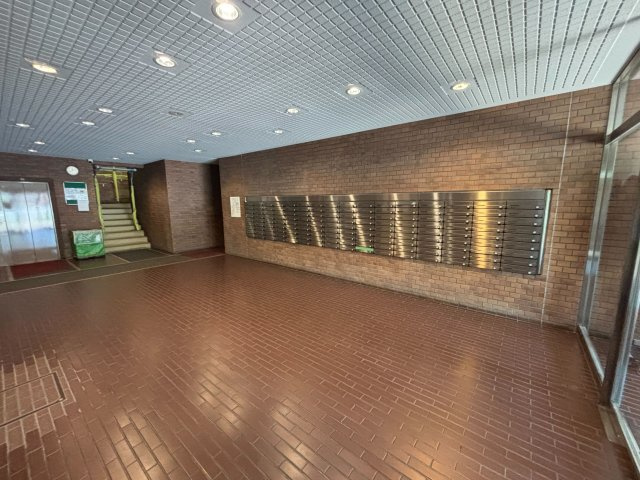 【エントランス】