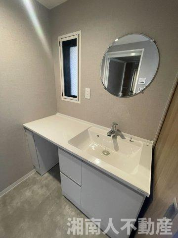 東急クリエール由比が浜　の独立洗面台|独立洗面化粧台が付いています