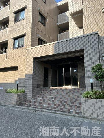 サーパス藤沢湘南台第3のエントランス|エントランスです