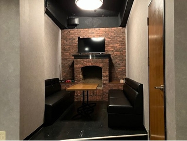 西新4丁目店舗の内装