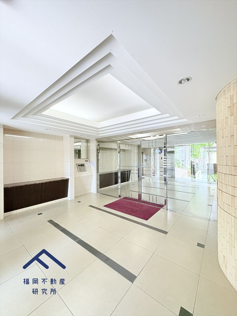 アーバンパレス長住のエントランス